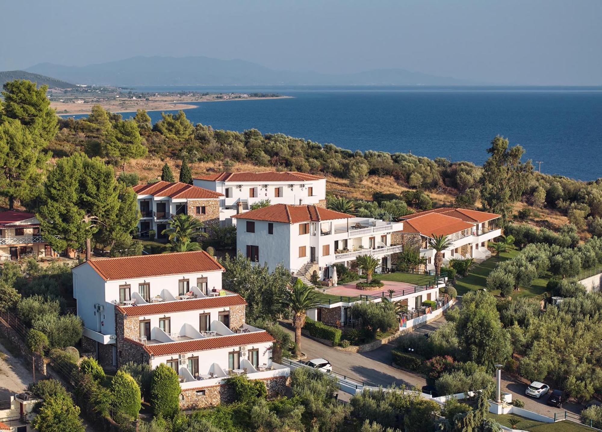 Glavas Inn Hotel Yerakini Eksteriør billede