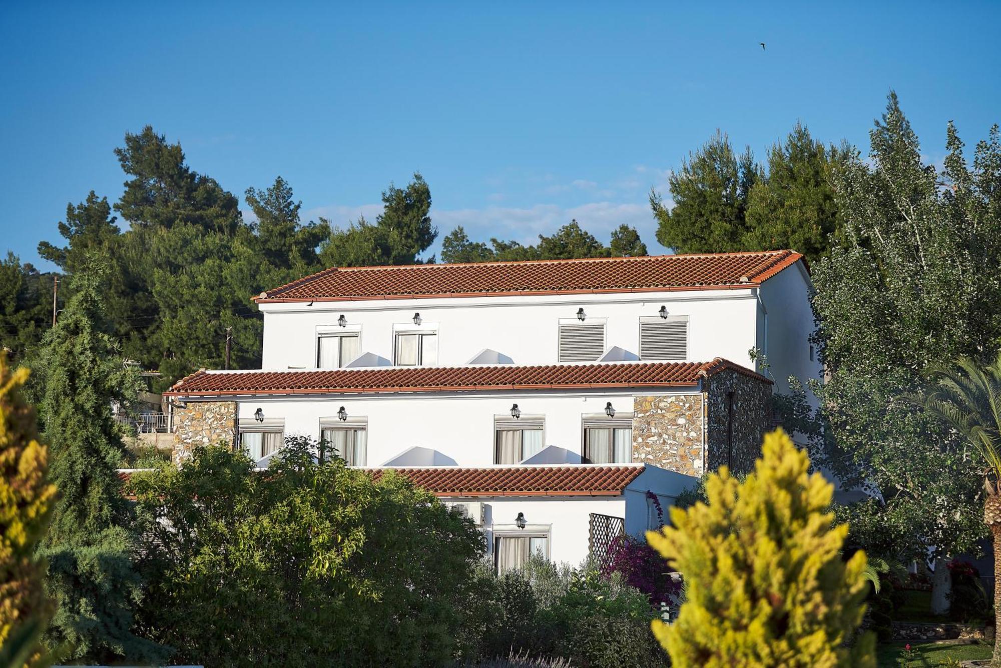 Glavas Inn Hotel Yerakini Eksteriør billede